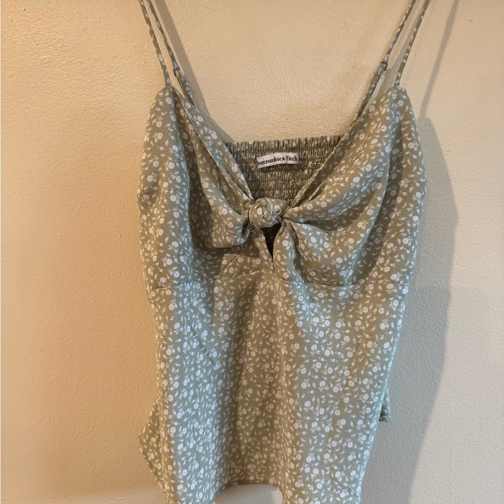 Abercrombie and Fitch Women's Floral Green Top